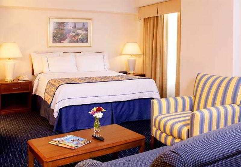 Worthington Hotel